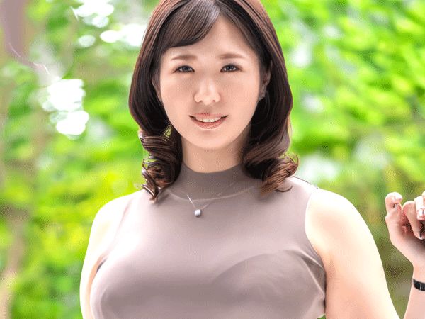 【ムチムチ人妻の誘惑】『ねぇ、私で興奮してる？』エロ過ぎボディの三十路妻♥ マシュマロBODYで男を骨抜き♥