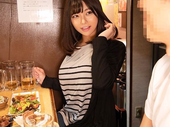 【ナンパでゲット！人妻の欲情】 一人飲み美人をお持ち帰り！ 強引な愛撫で発情しちゃう、エロ尻奥様の秘密の情事♡